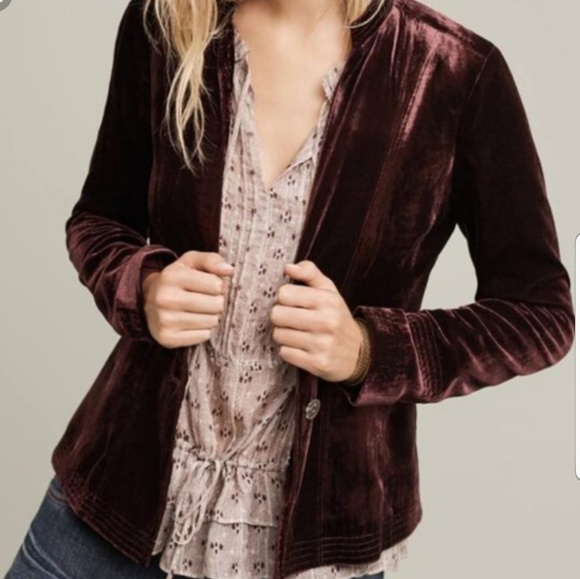 Anthropologie Jackets & Blazers - Stunning Anthropologie Elevenses Velvet Blazer 0P